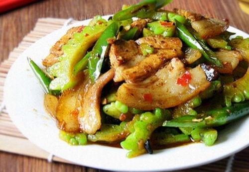 重庆人吃瓜图片,麻辣鲜香，尽享夏日清凉